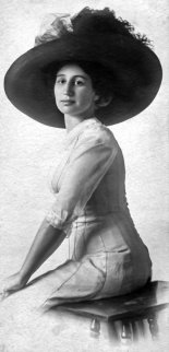 Marie (Goyetche) Pond of Galveston, TX & Arichat, NS  (1908)